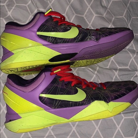 kobe 7 christmas